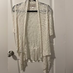 Open front white size small half sleeve cotton sweater.